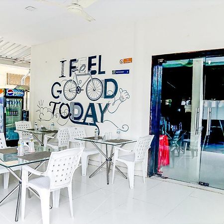 Fabexpress Essvee Mg Road Vijayawada Hotel ภายนอก รูปภาพ
